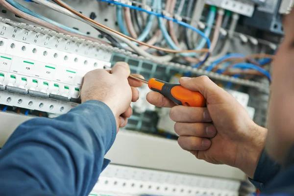 Licensed Electrical Services in Des Moines with Quality Assurance