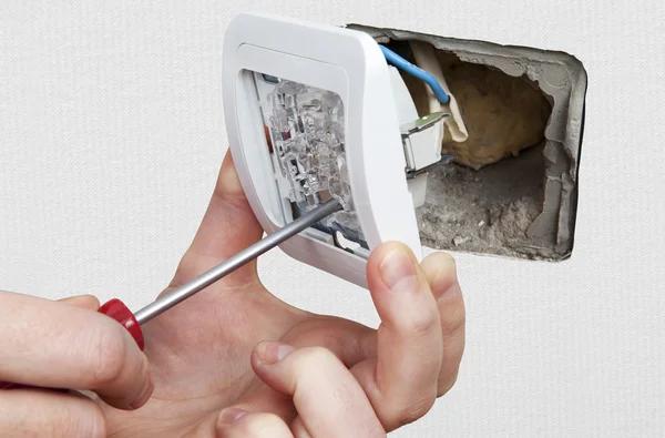 Certified Electrician Lansdowne for Homes and Businesses