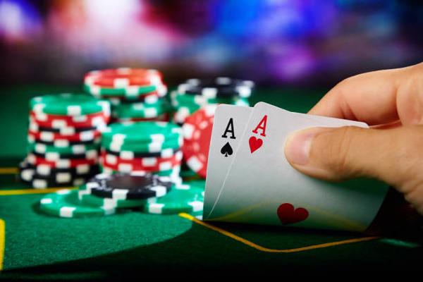Enjoy Baccarat Tables at the best online casino Singapore for Casino Fans